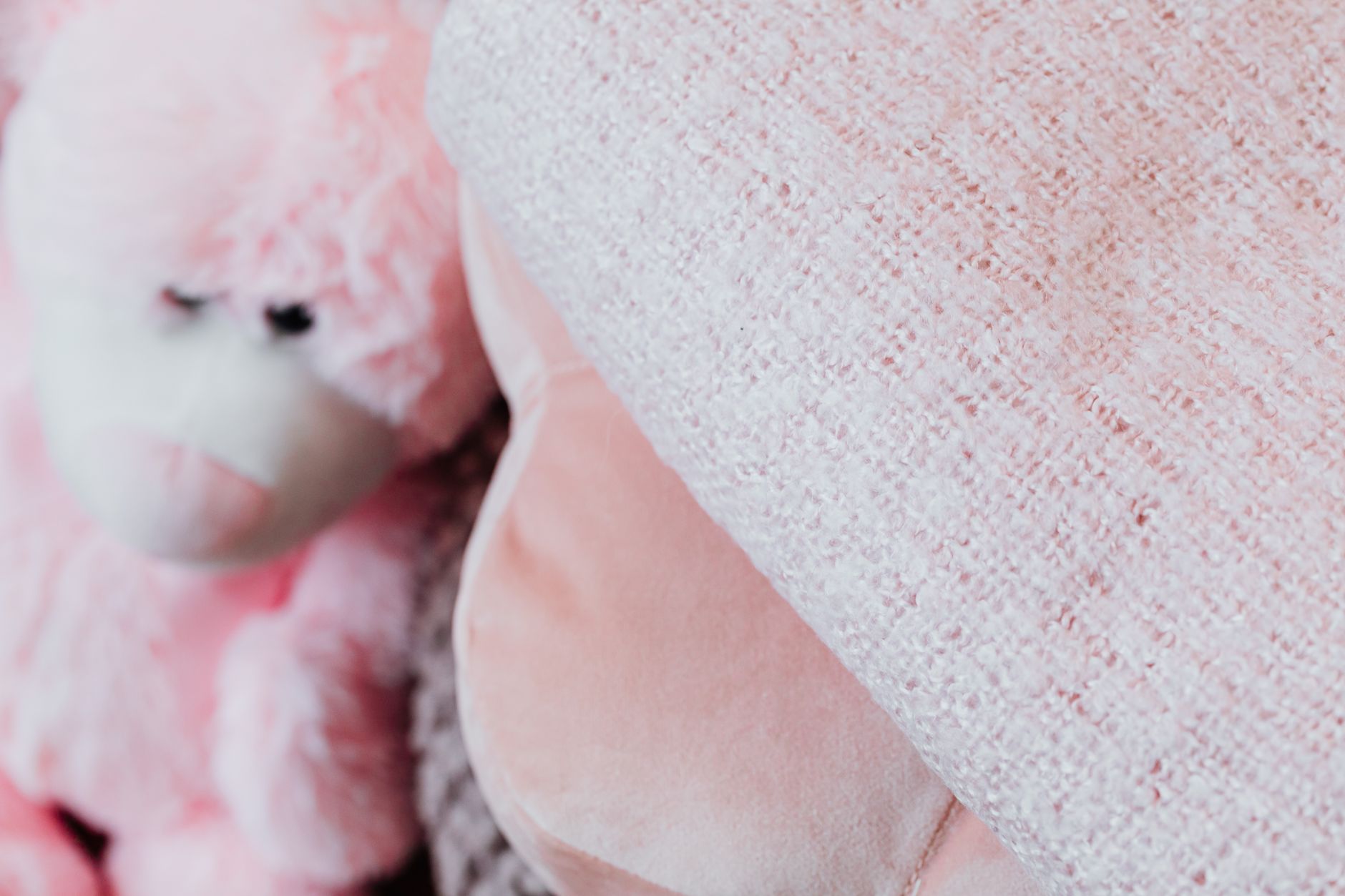 Faire-part fille : idées et couleurs